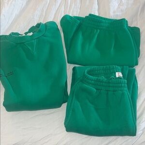 Meshki Green Sweatpants & Joggers Set
